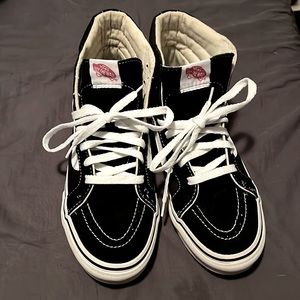 Vans mid top unisex